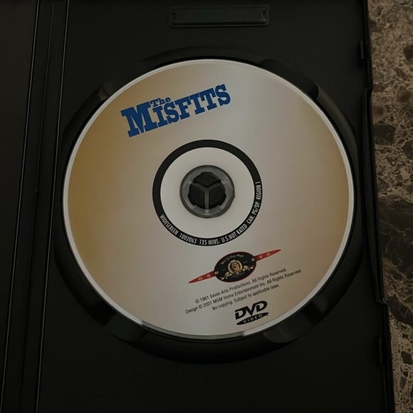 The Misfits DVD - Picture 2 of 2